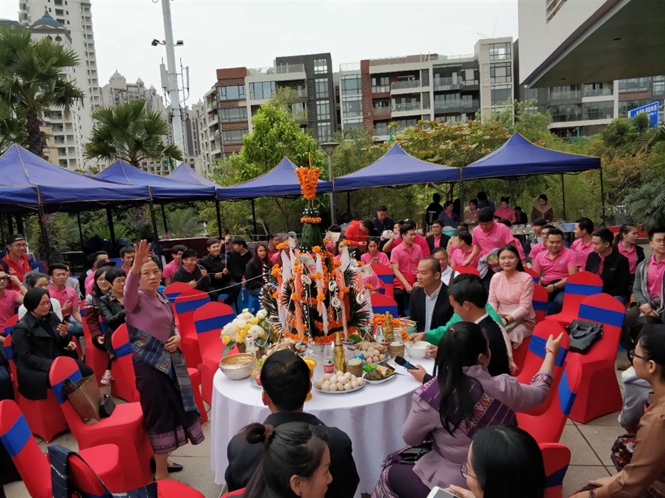 老撾駐南寧總領(lǐng)事館2018年新年拴線(xiàn)祝福儀式現(xiàn)場(chǎng)